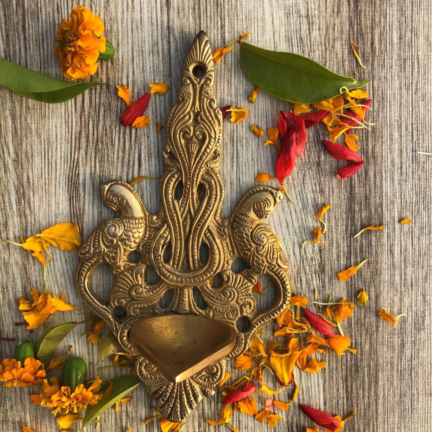 Brass Wall Wall Decor Oil Lamp Deepak — 6.8"