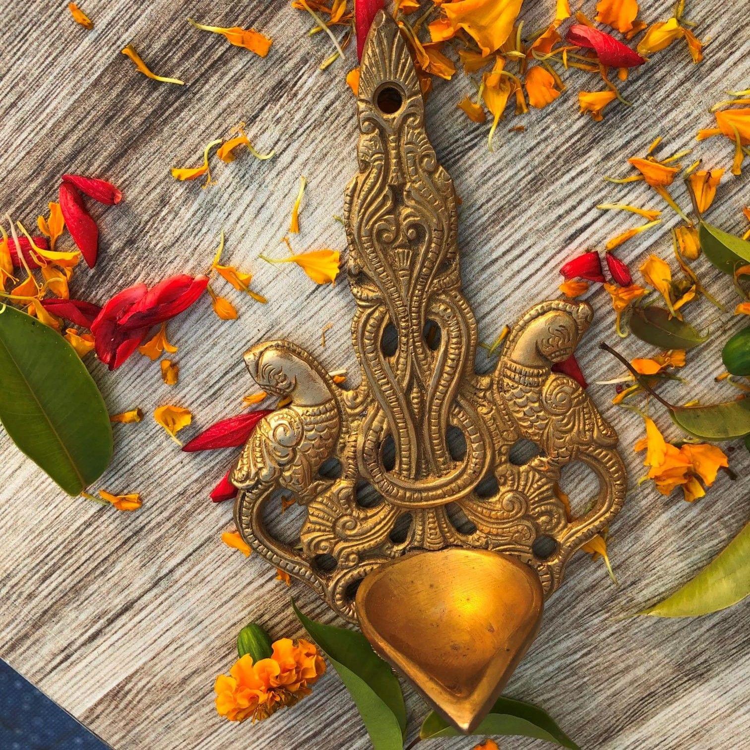 Brass Wall Wall Decor Oil Lamp Deepak — 6.8"