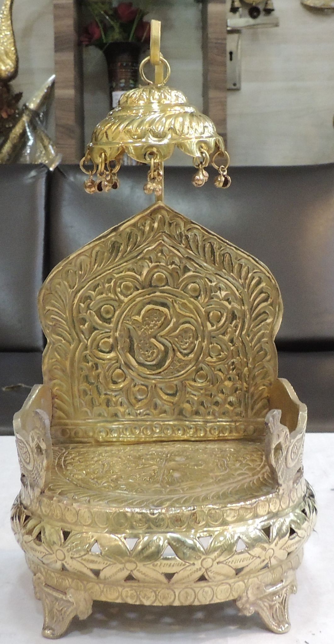 Brass Shinghasan — 14.7"