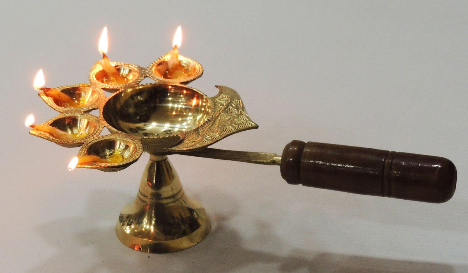 Brass Lakdhi Panch Arti No. 5 — 3.5"