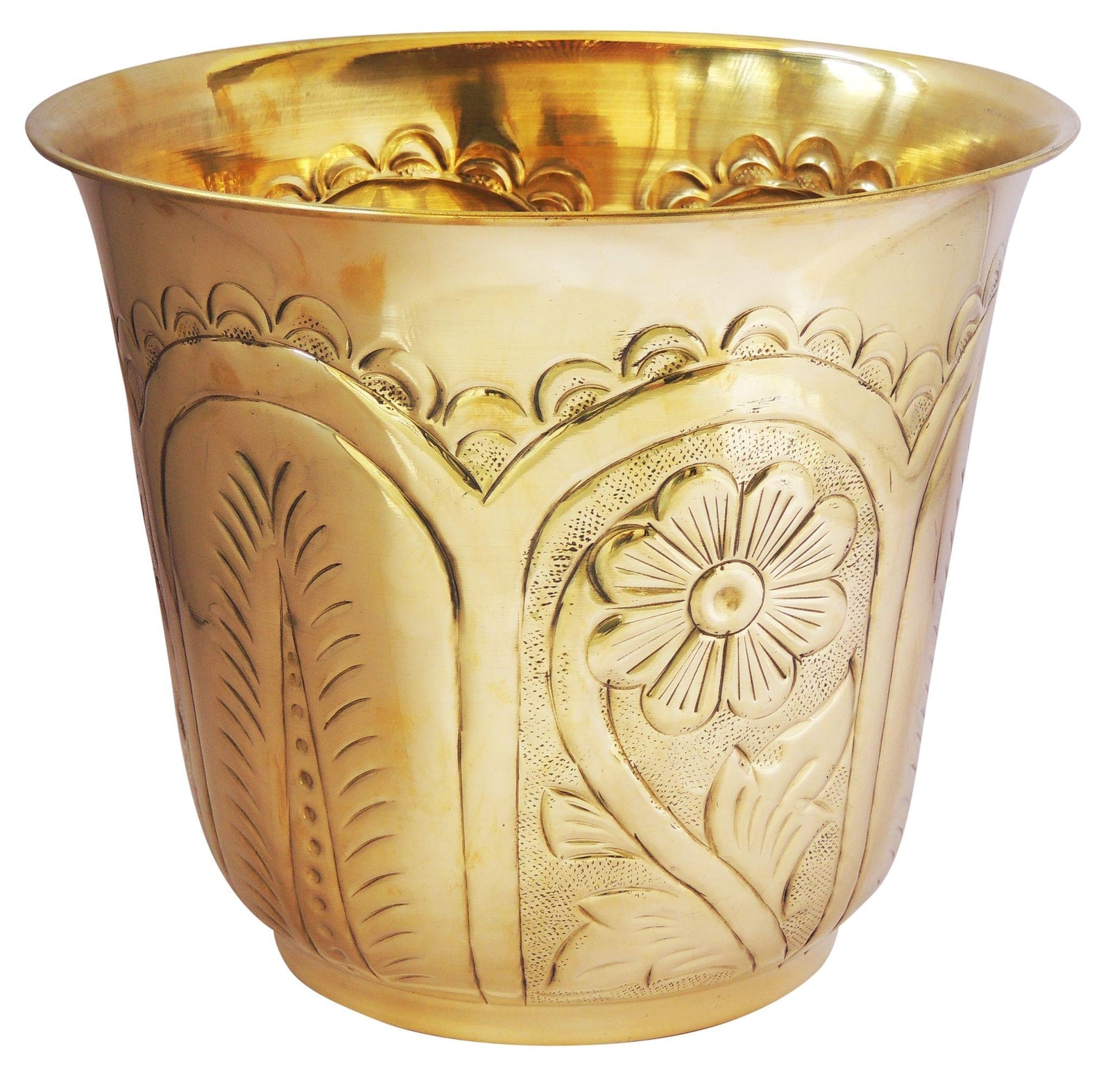 Brass planter Gamala hand Work Diameter 12 Inch weight 1.09 Kg