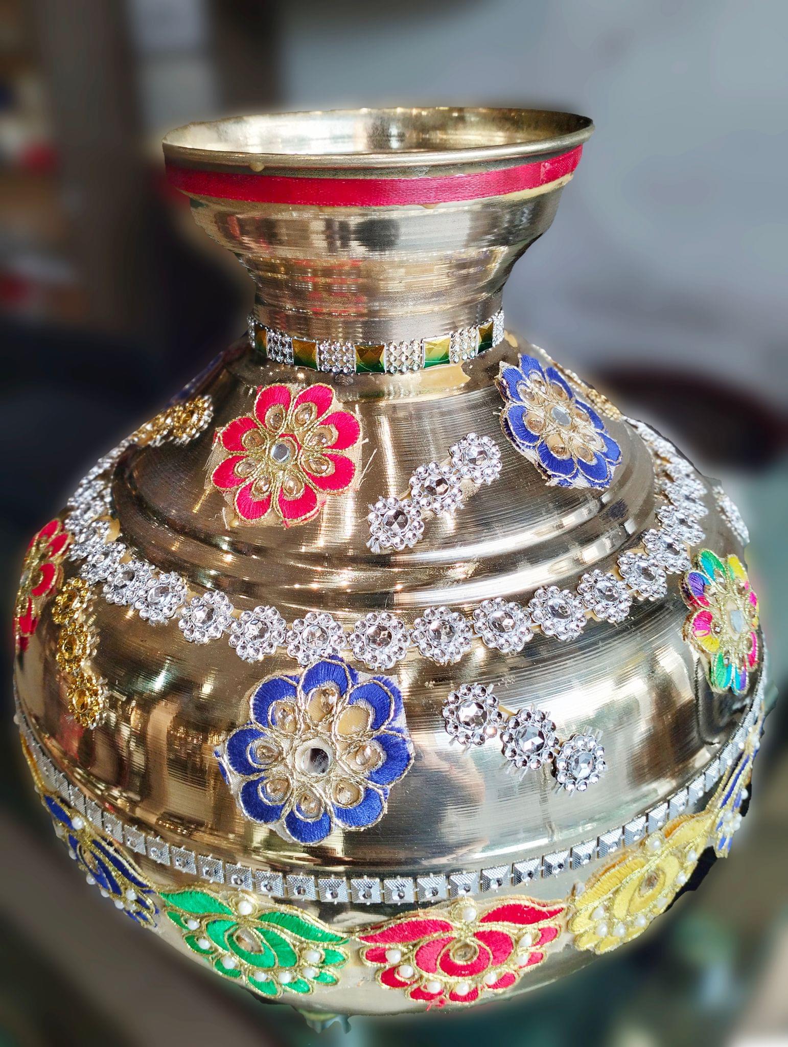 Brass Matka Kalash , 10 Liter — 12.2"