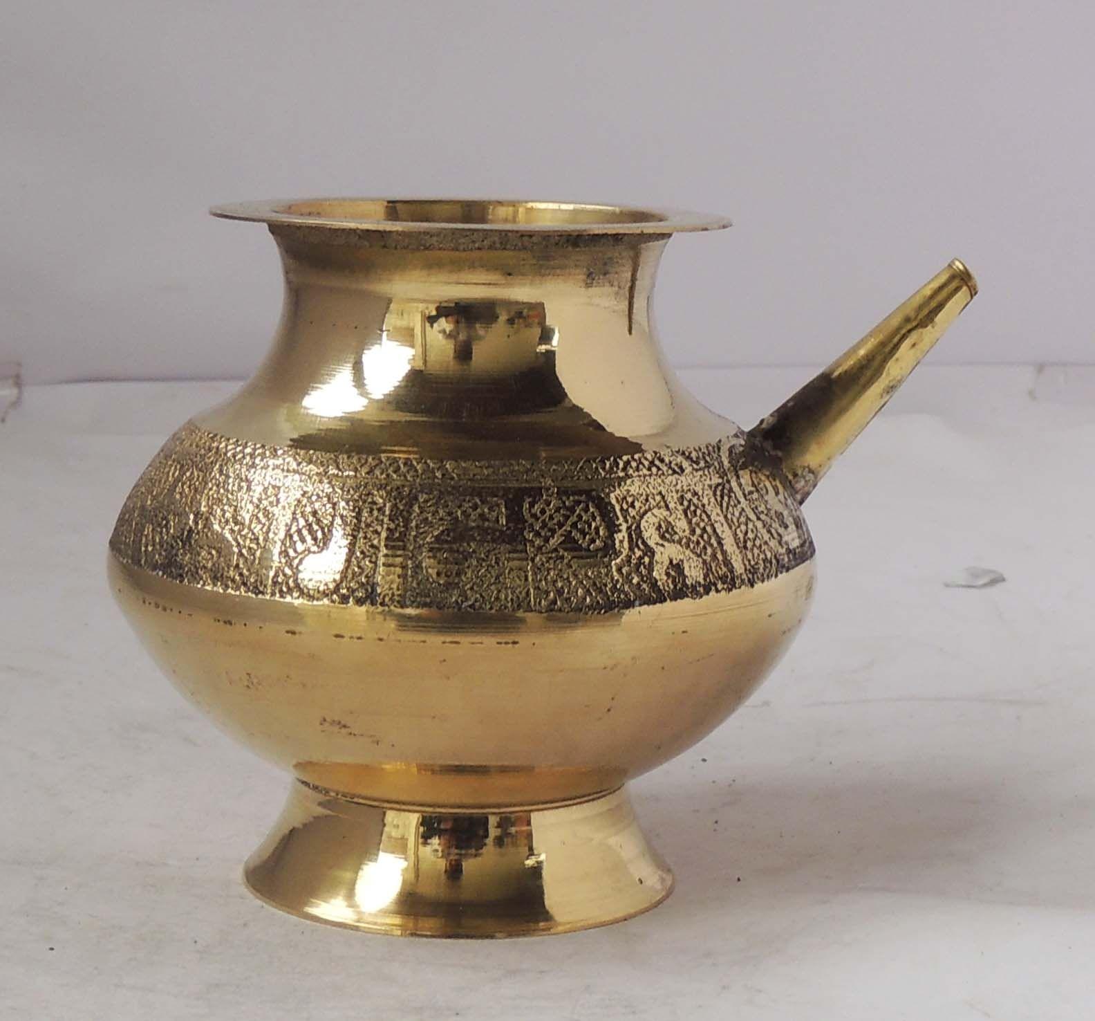 Brass Karwa Polish 12 , 440 ML — 4.5"
