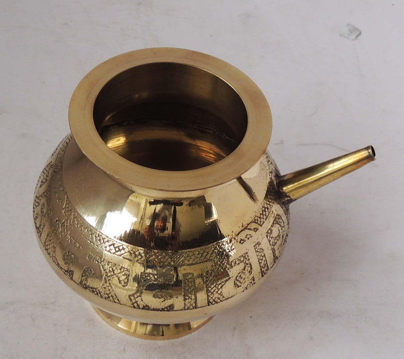 Brass Karwa Polish 18 530 Ml — 4.8"