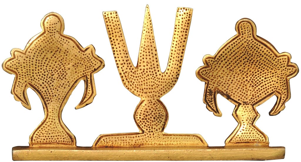 Brass Showpiece Shankh Chakra Namah God Idol