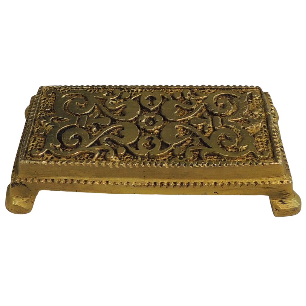 Brass Showpiece Chowki God Idol Statue - brass material