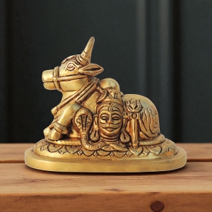 Brass Showpiece Nandi God Idol Statue, decorative brass item