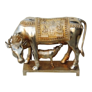 Brass Showpiece Cow With Calf Statue decorative item